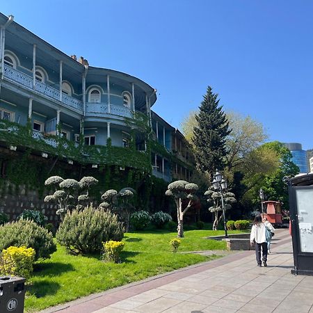 Apartment In Old Tbilisi Orbeliani Square Экстерьер фото