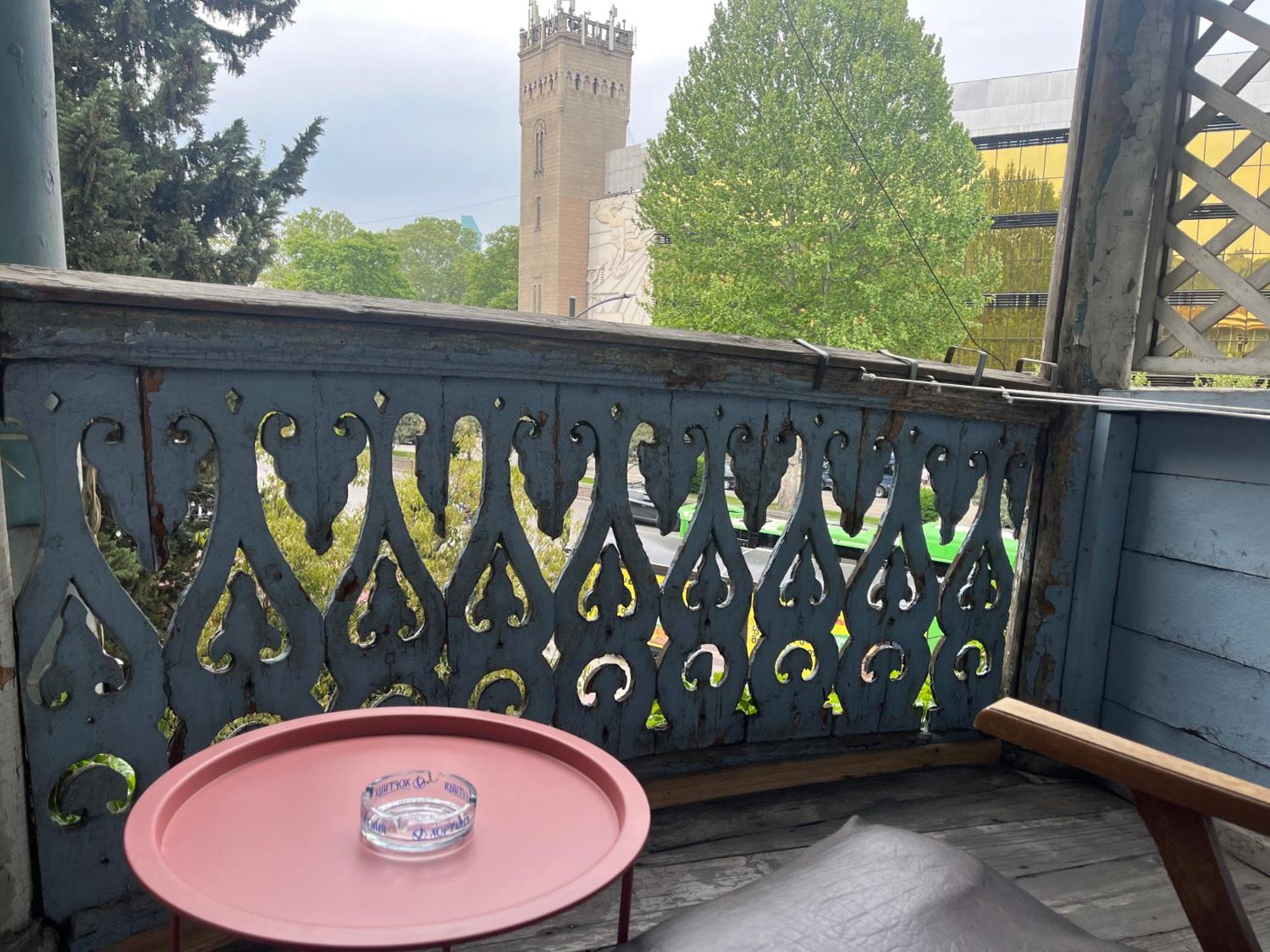 Apartment In Old Tbilisi Orbeliani Square Экстерьер фото